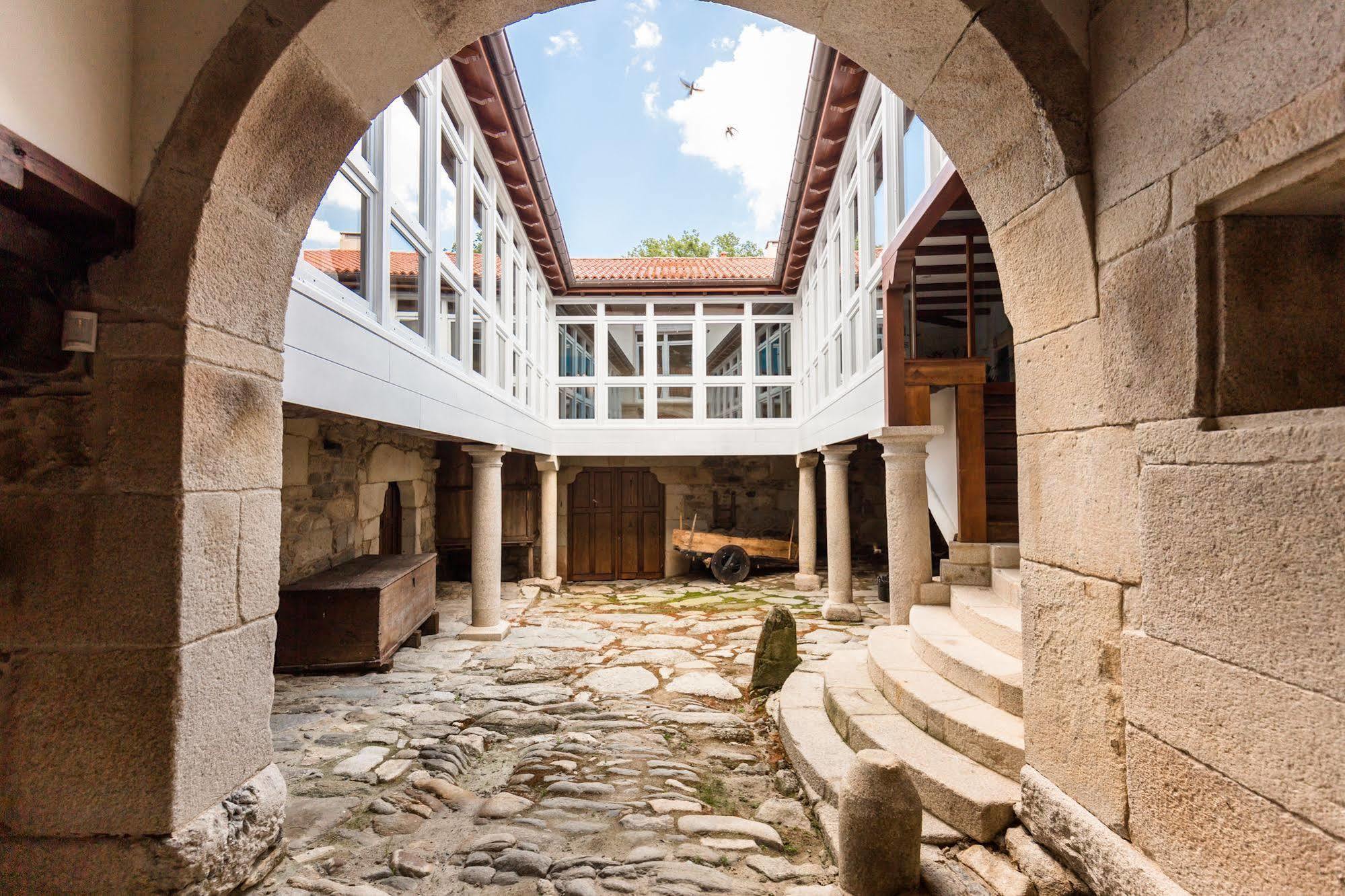 Pazo Da Pena Manzaneda Hotel Exterior photo